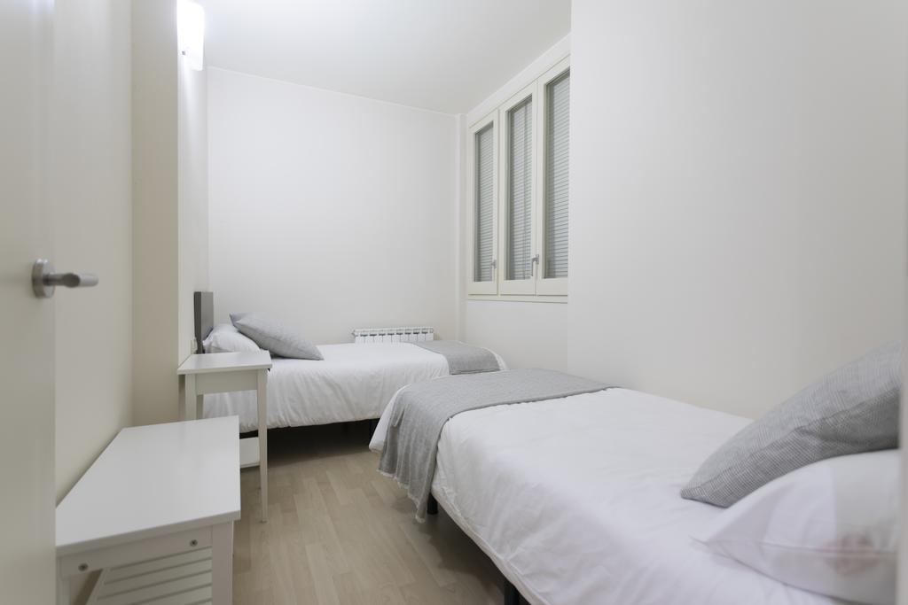 Bravissimo Cort Reial-2A Appartement Gerona Buitenkant foto